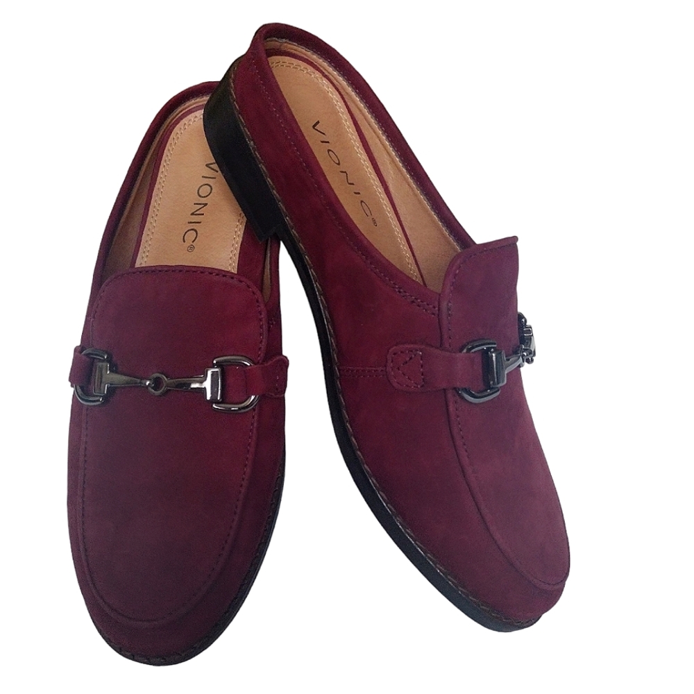 Vionic suede wine color slip on shoe size 6 1/2